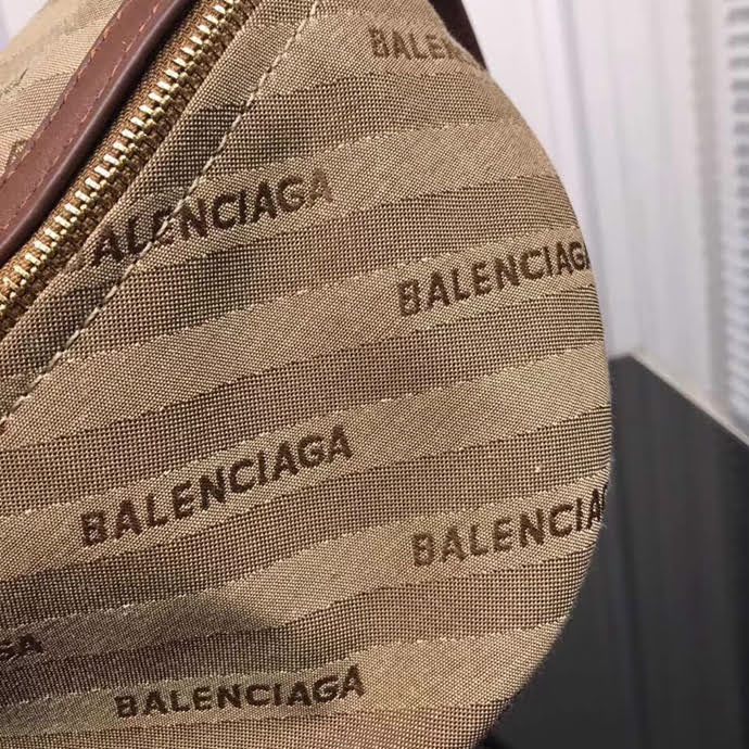 BALENCIAG巴黎世家 火爆 帆布拼牛皮 可做胸包 斜挎 單肩包 91869  BL1608